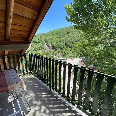 Lola * Prolomska Banja