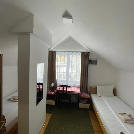Lola Guest house *