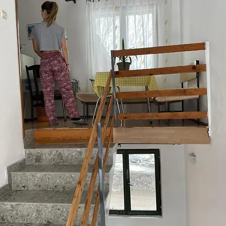 Guest house Lola *
