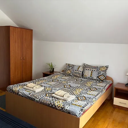 Lola Guest house